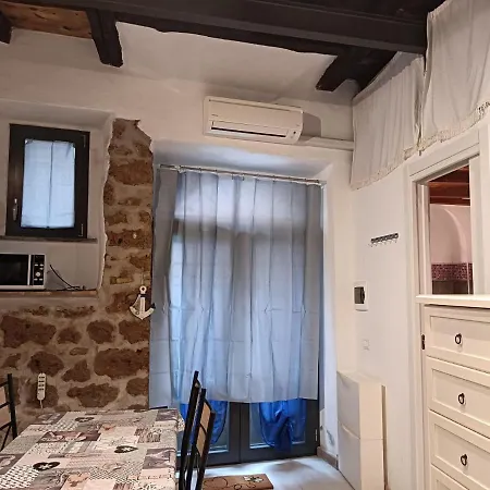 A Un Passo Dal Castello *